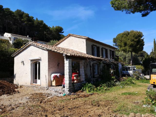 Extension et rénovation d'une villa en style Mas Provencal à Vallauris