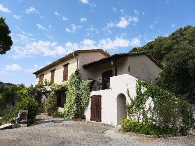 Extension et rénovation d'une villa en style Mas Provencal à Vallauris